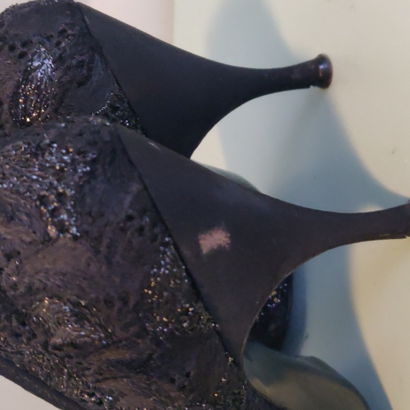 1950's Black Lace Vintage Heels - Picture 3 of 4